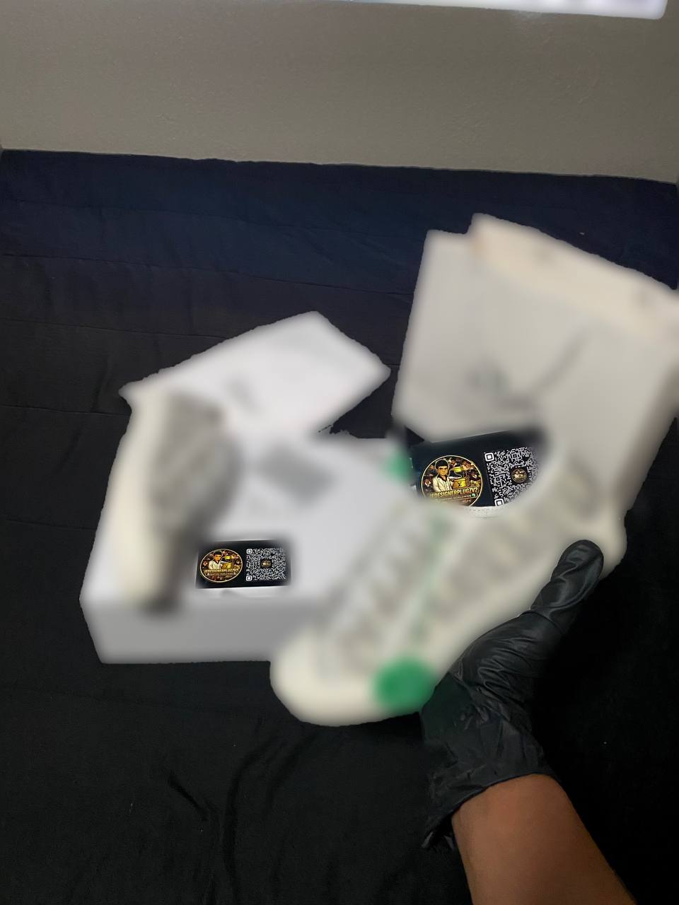 DR Low's Walk & DR GREY (01)